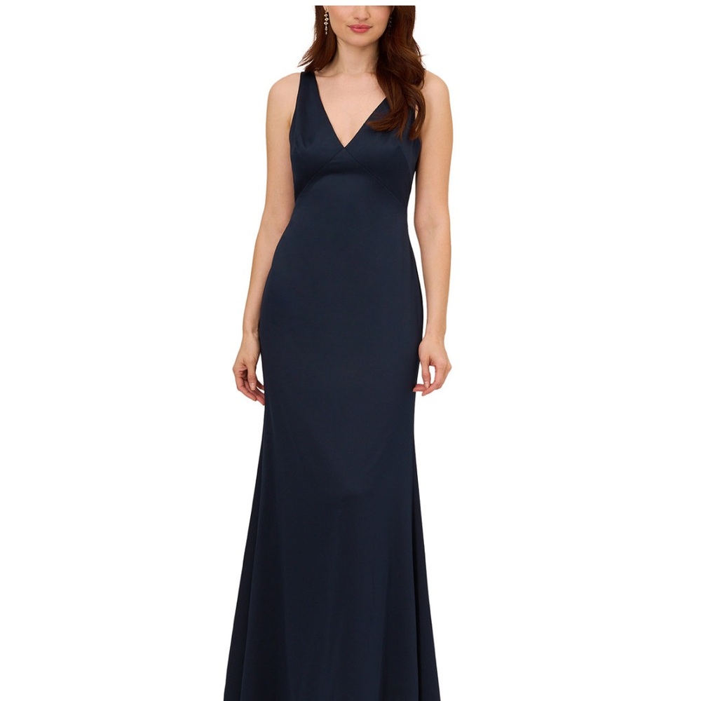 Women’s Lace Trim Cowel Back Mermaid Gown